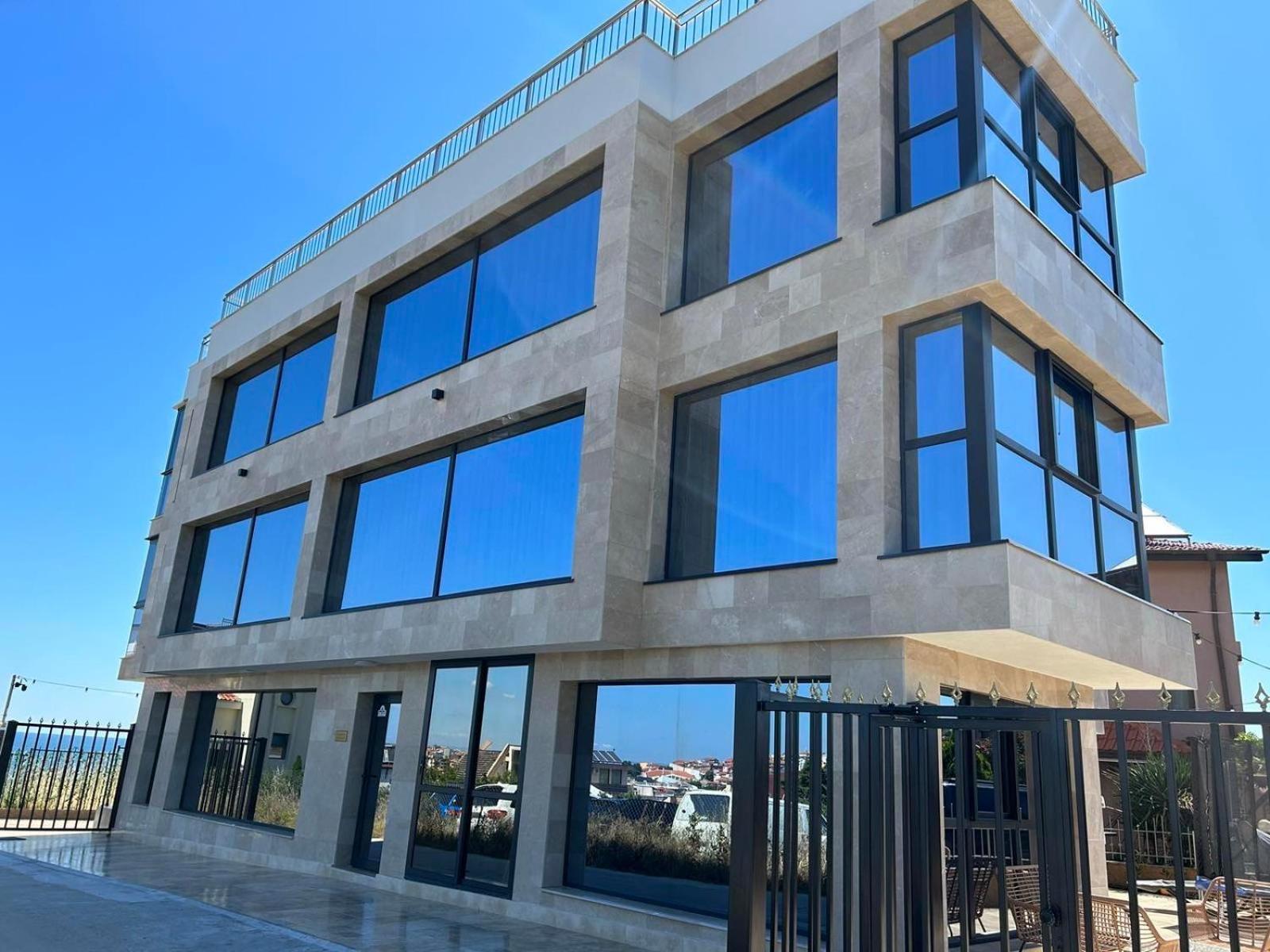 Ivon Apartments Созопол Екстериор снимка