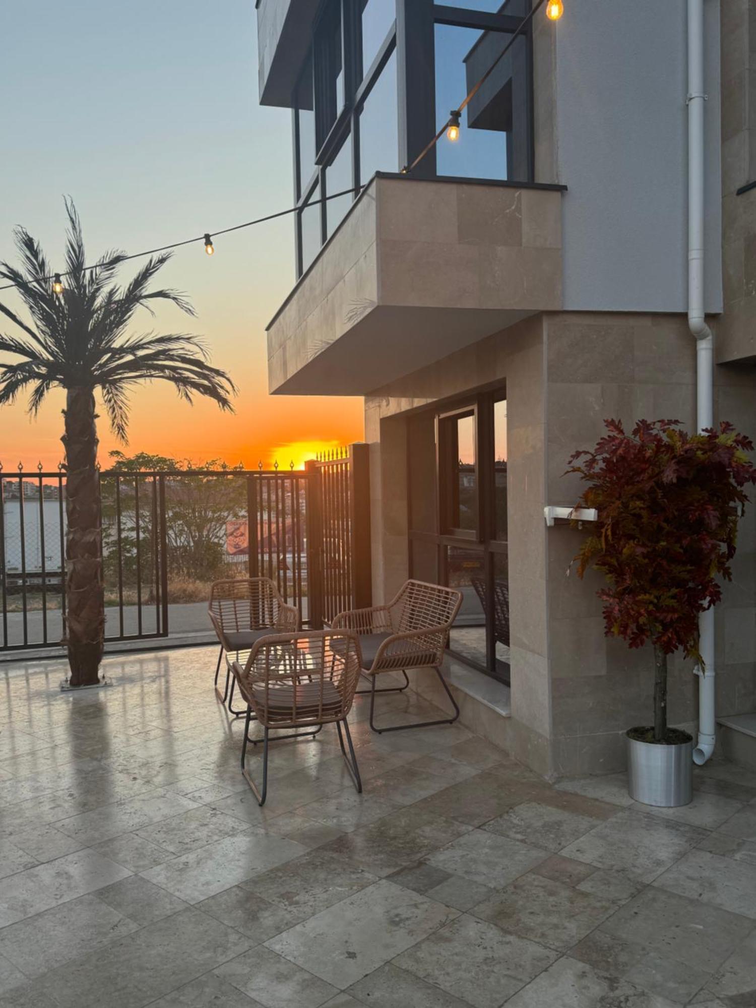 Ivon Apartments Созопол Екстериор снимка